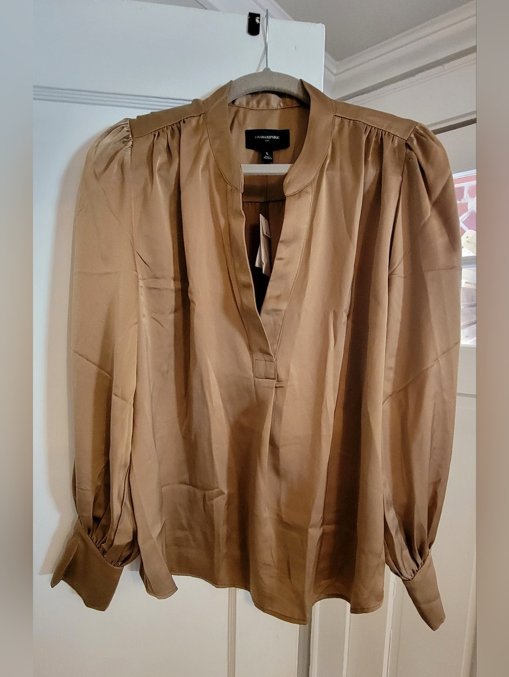 Banana Republic Women's Gold Satin Feel V-Neck Blouse